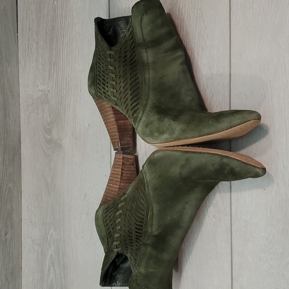 Vince Camuto Women Rotiena Pine Forest Green Suede Heels boots shoes sz 8M - Picture 10 of 13